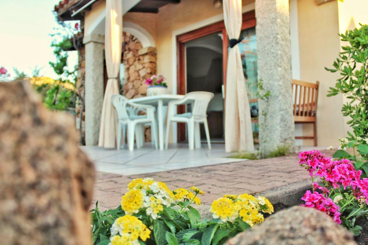 Villa Le Caterine à Porto San Paolo  Extérieur photo